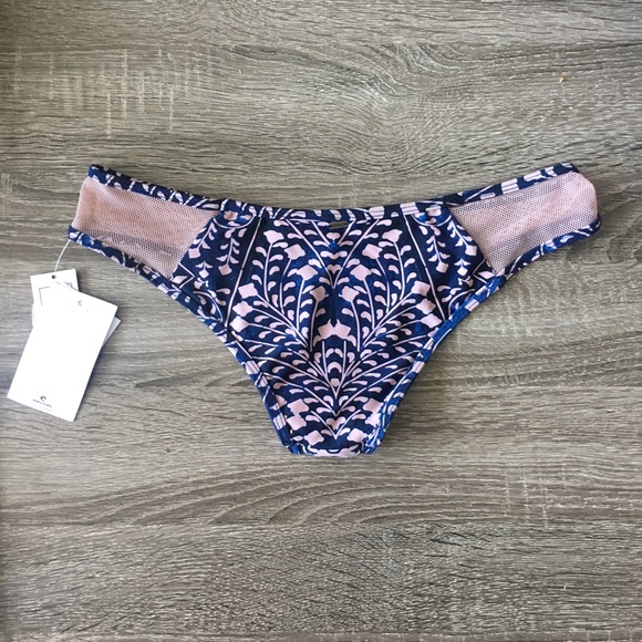 New!  Rip Curl cheeky bikini bottoms size S - Picture 5 of 5